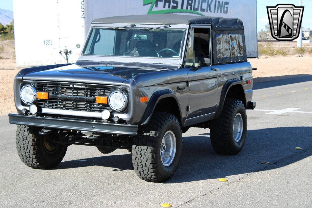 Ford-Bronco-1974-3