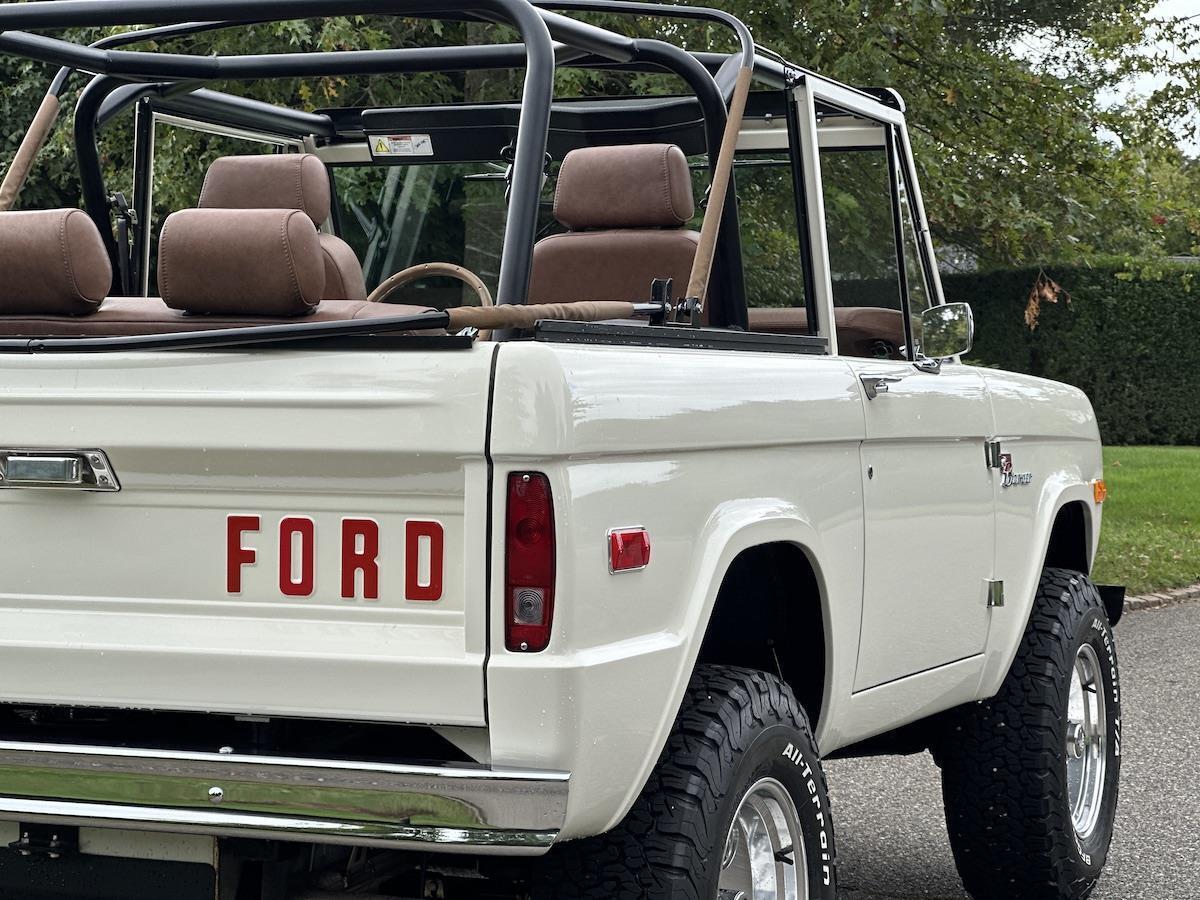 Ford-Bronco-1974-31