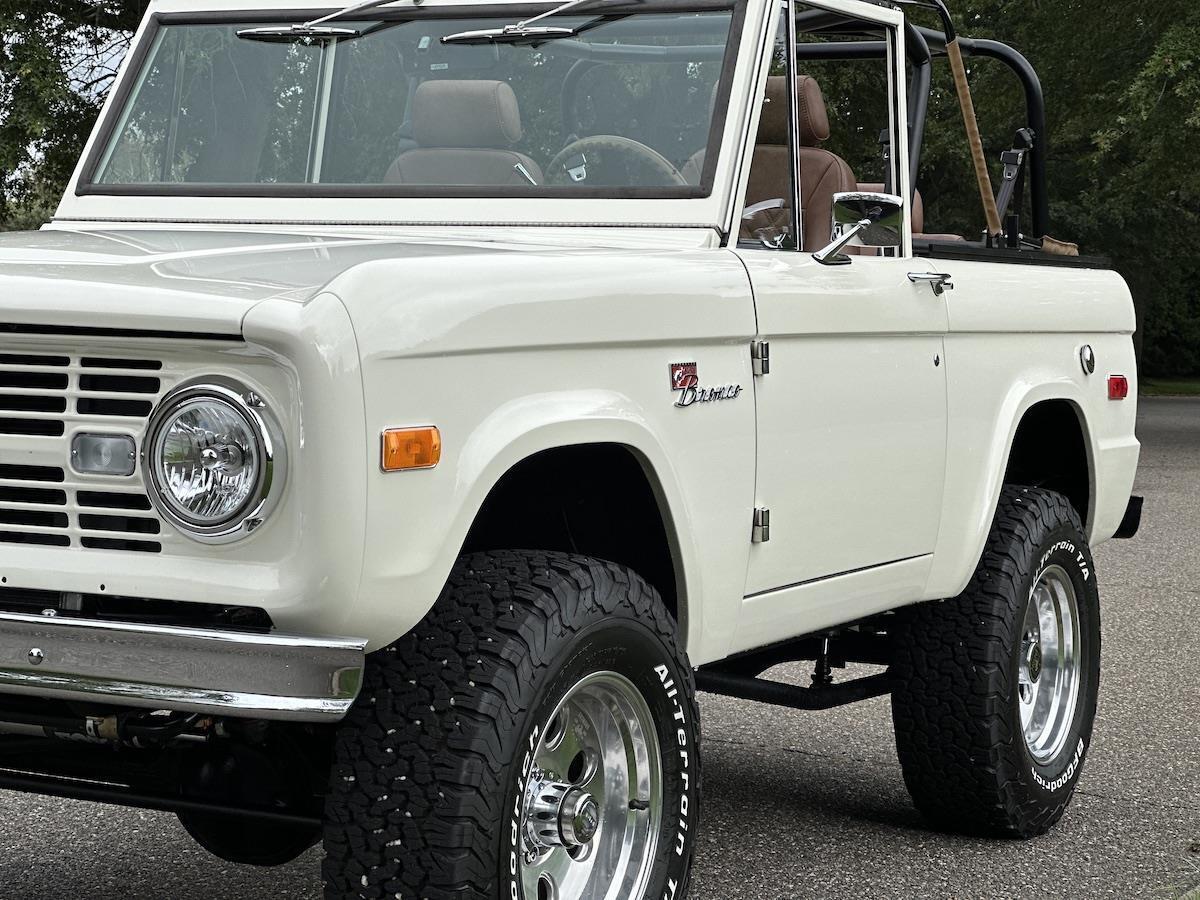 Ford-Bronco-1974-36