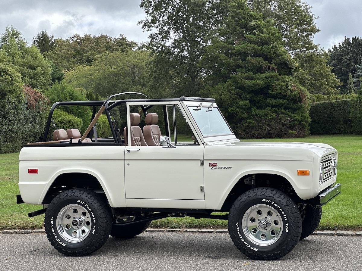 Ford-Bronco-1974-37