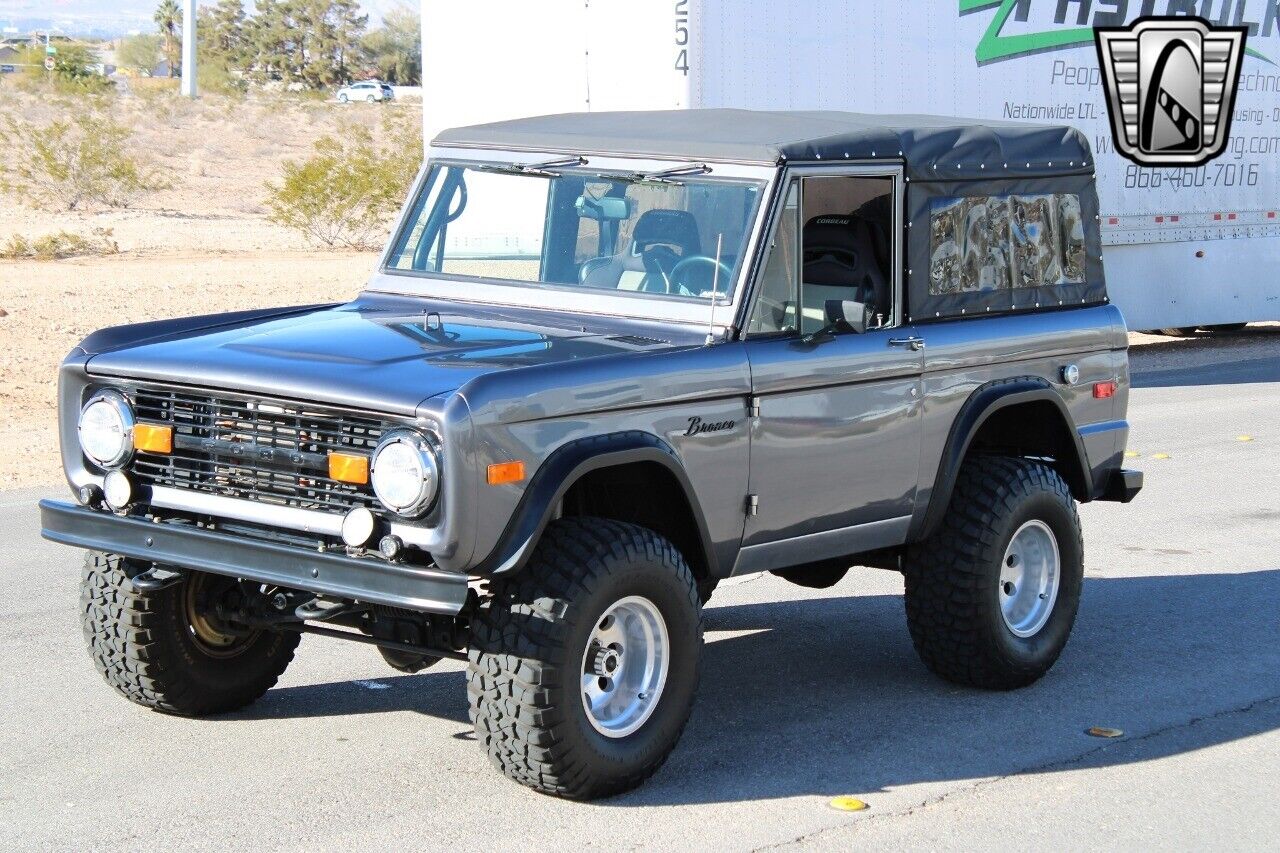 Ford-Bronco-1974-5