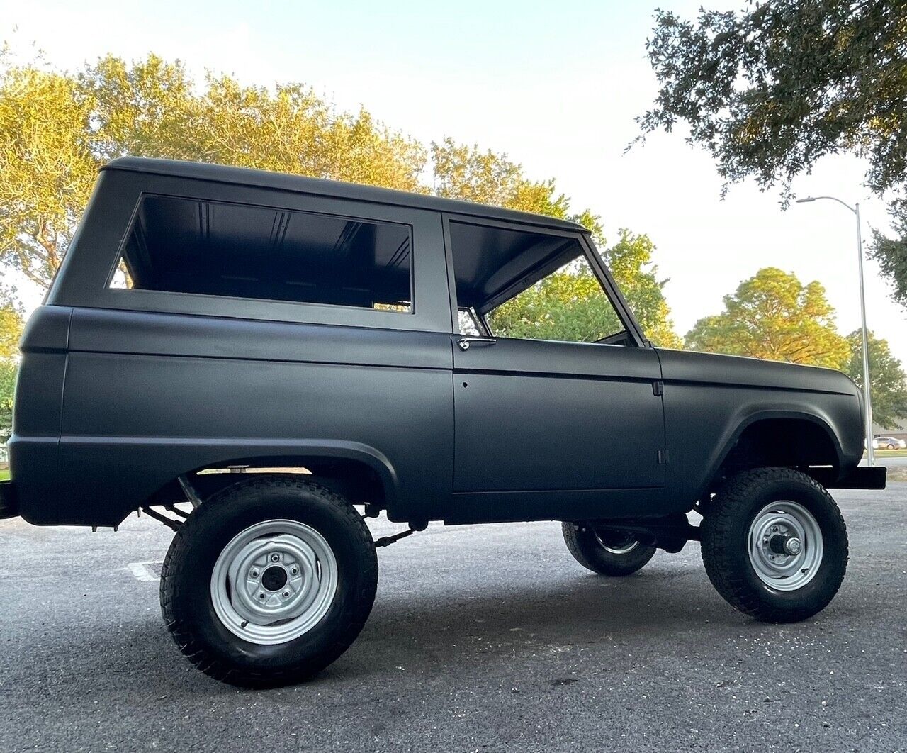 Ford-Bronco-1974-8