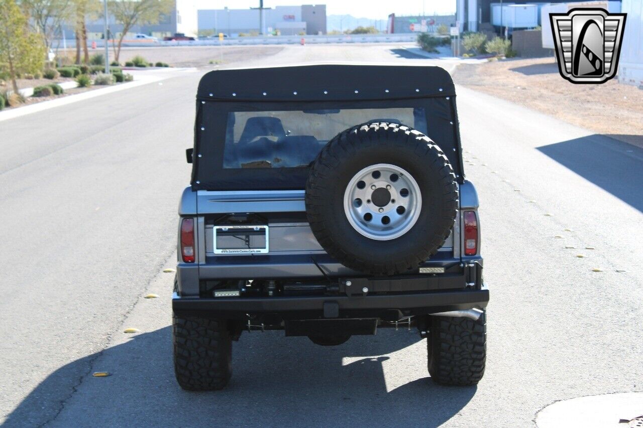 Ford-Bronco-1974-8