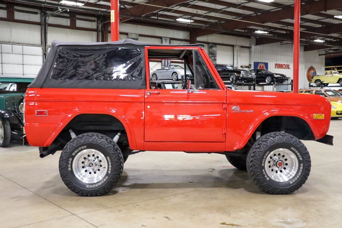 Ford-Bronco-1974-9