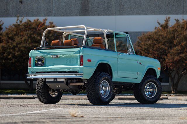 Ford-Bronco-1975-13