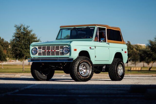 Ford-Bronco-1975-22