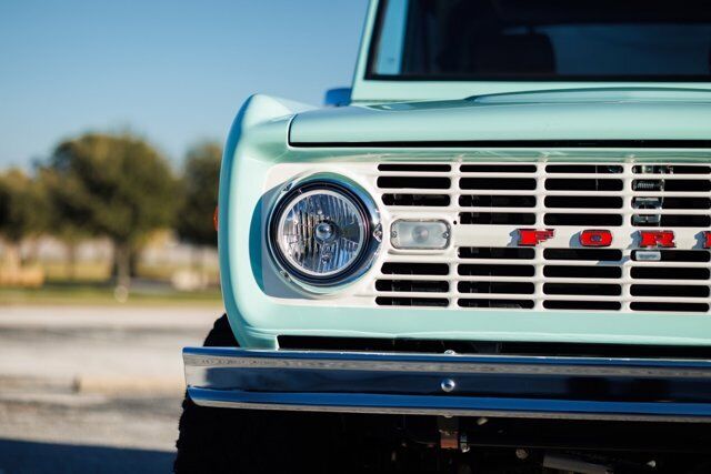 Ford-Bronco-1975-35