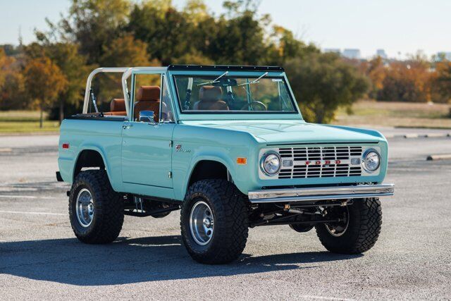 Ford-Bronco-1975-6