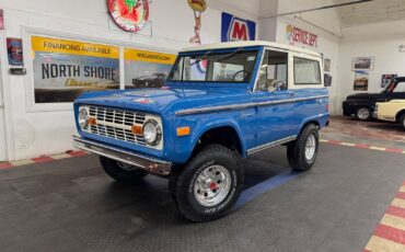 Ford-Bronco-1977-1