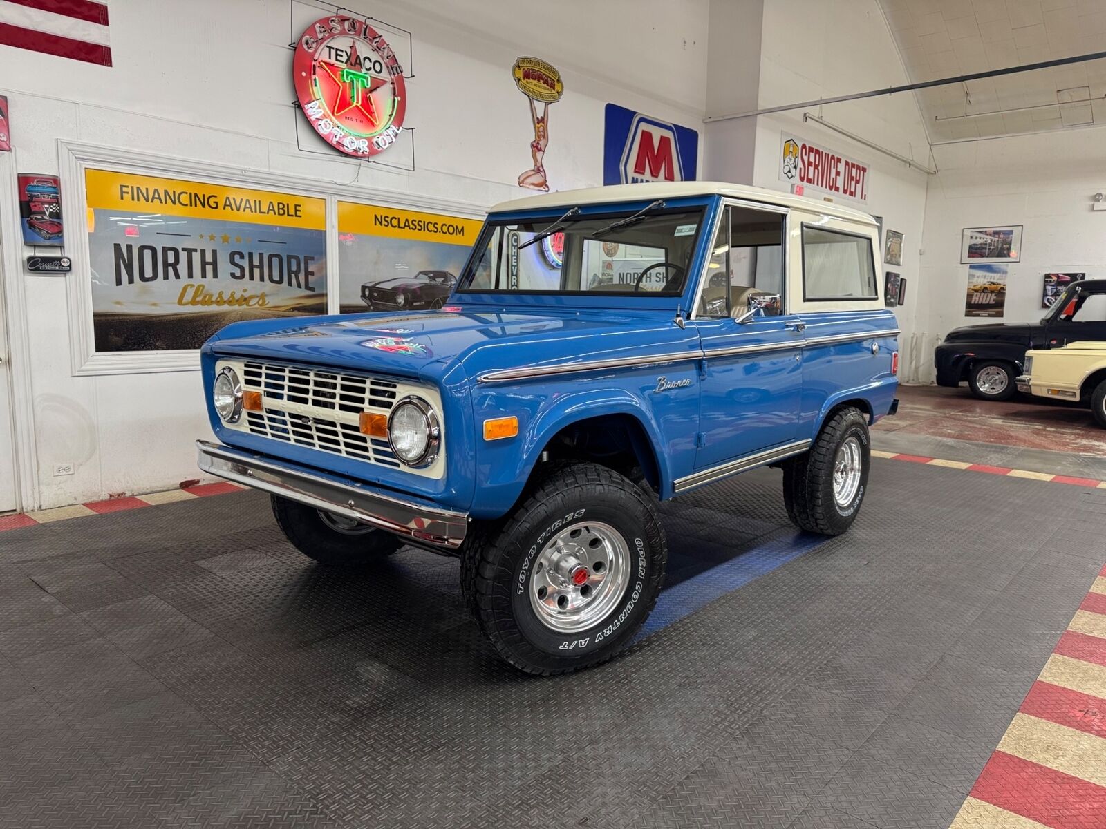 Ford-Bronco-1977-1