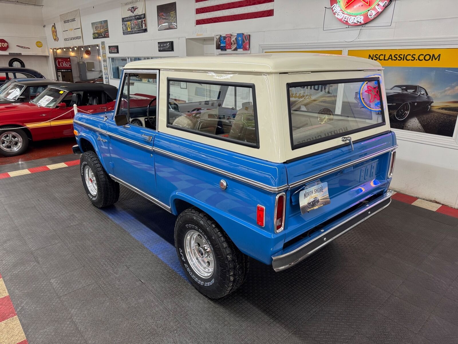 Ford-Bronco-1977-2