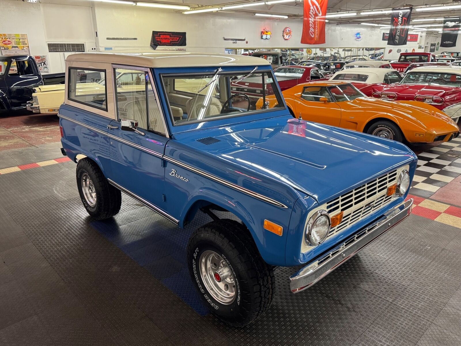 Ford-Bronco-1977-26