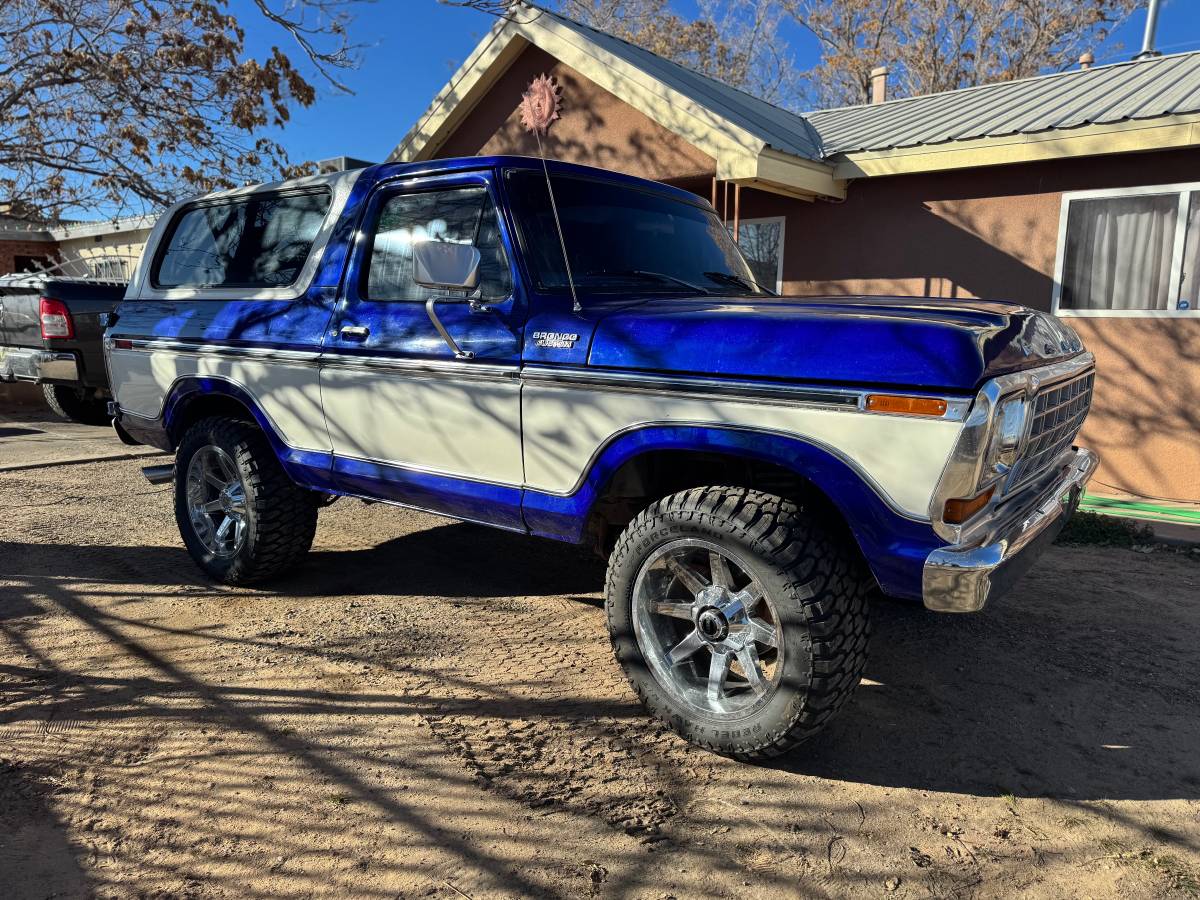 Ford-Bronco-1979-10