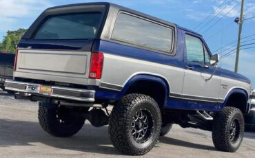 Ford-Bronco-1983-2