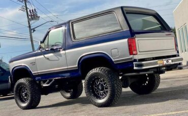 Ford-Bronco-1983-4