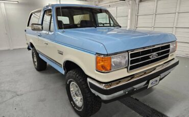 Ford-Bronco-1987