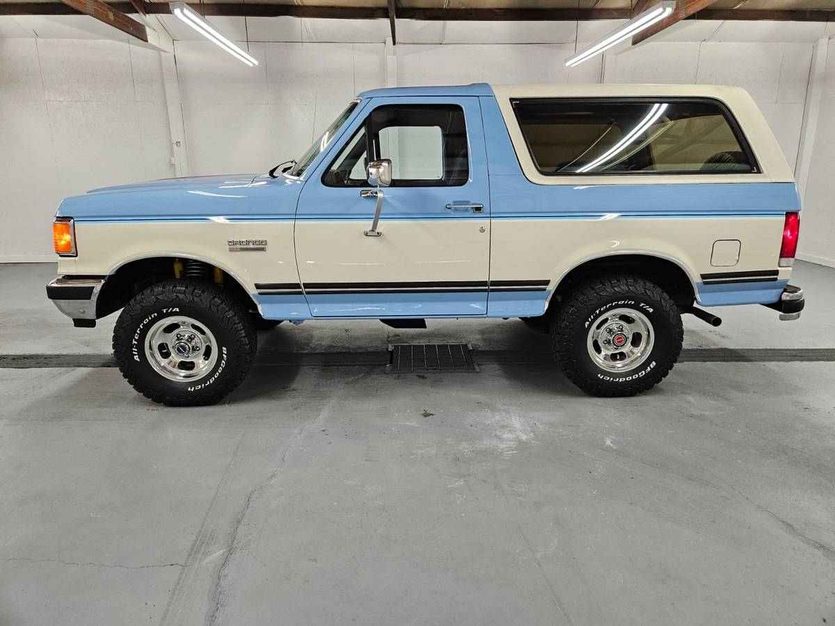 Ford-Bronco-1987-7