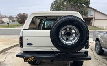 Ford-Bronco-1988-2