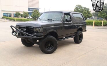 Ford-Bronco-1988-2