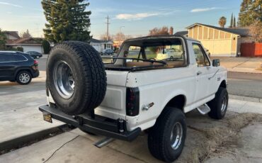 Ford-Bronco-1988-8