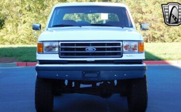 Ford-Bronco-1989-2