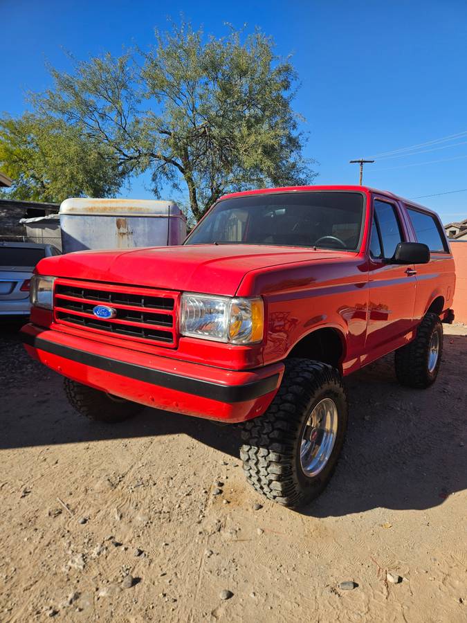 Ford-Bronco-1989-9