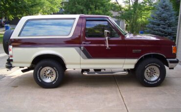 Ford-Bronco-1990-2