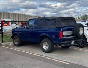 Ford-Bronco-1992-13