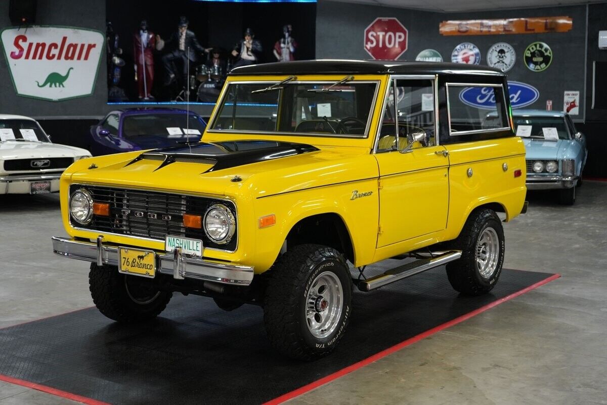 Ford-Bronco-4x4-SUV-1976-1