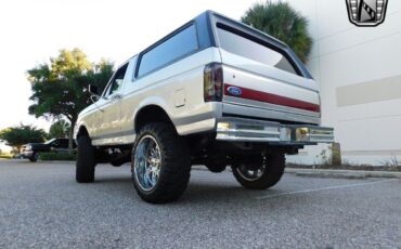 Ford-Bronco-Cabriolet-1990-8