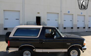 Ford-Bronco-Cabriolet-1993-4