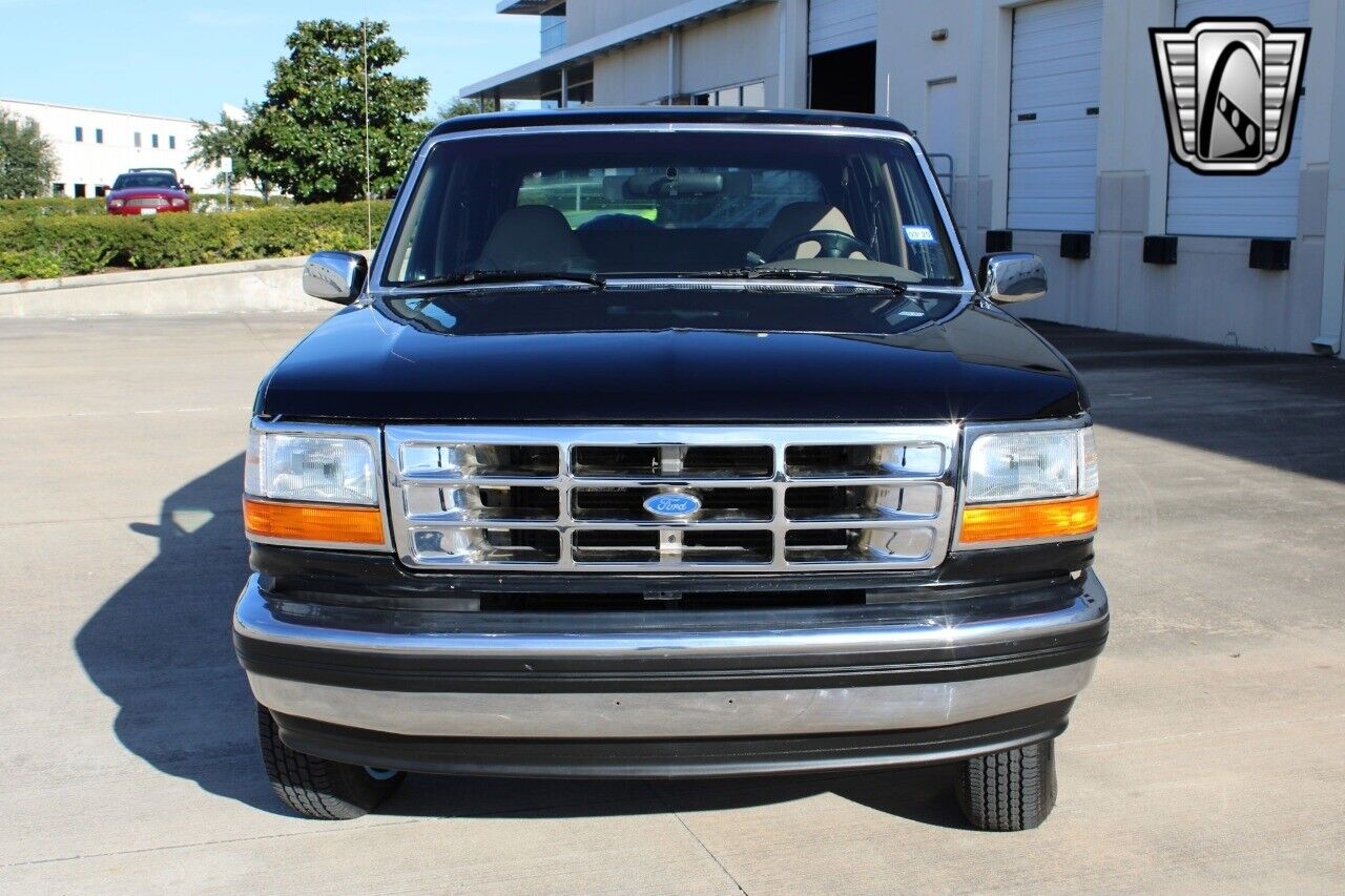 Ford-Bronco-Cabriolet-1993-5