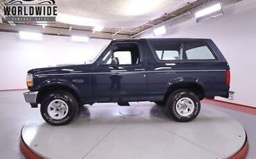 Ford-Bronco-Custom-1993-2