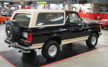 Ford-Bronco-Eddie-Bauer-4x4-SUV-1991-14