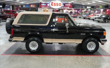 Ford-Bronco-Eddie-Bauer-4x4-SUV-1991-15