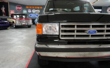 Ford-Bronco-Eddie-Bauer-4x4-SUV-1991-28