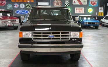 Ford-Bronco-Eddie-Bauer-4x4-SUV-1991-8