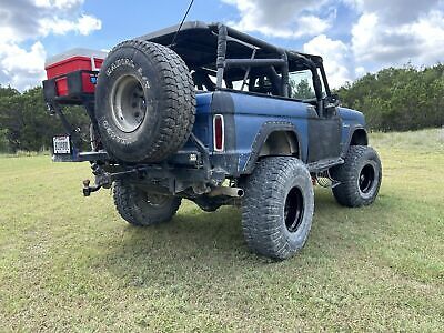 Ford-Bronco-SUV-1966-3