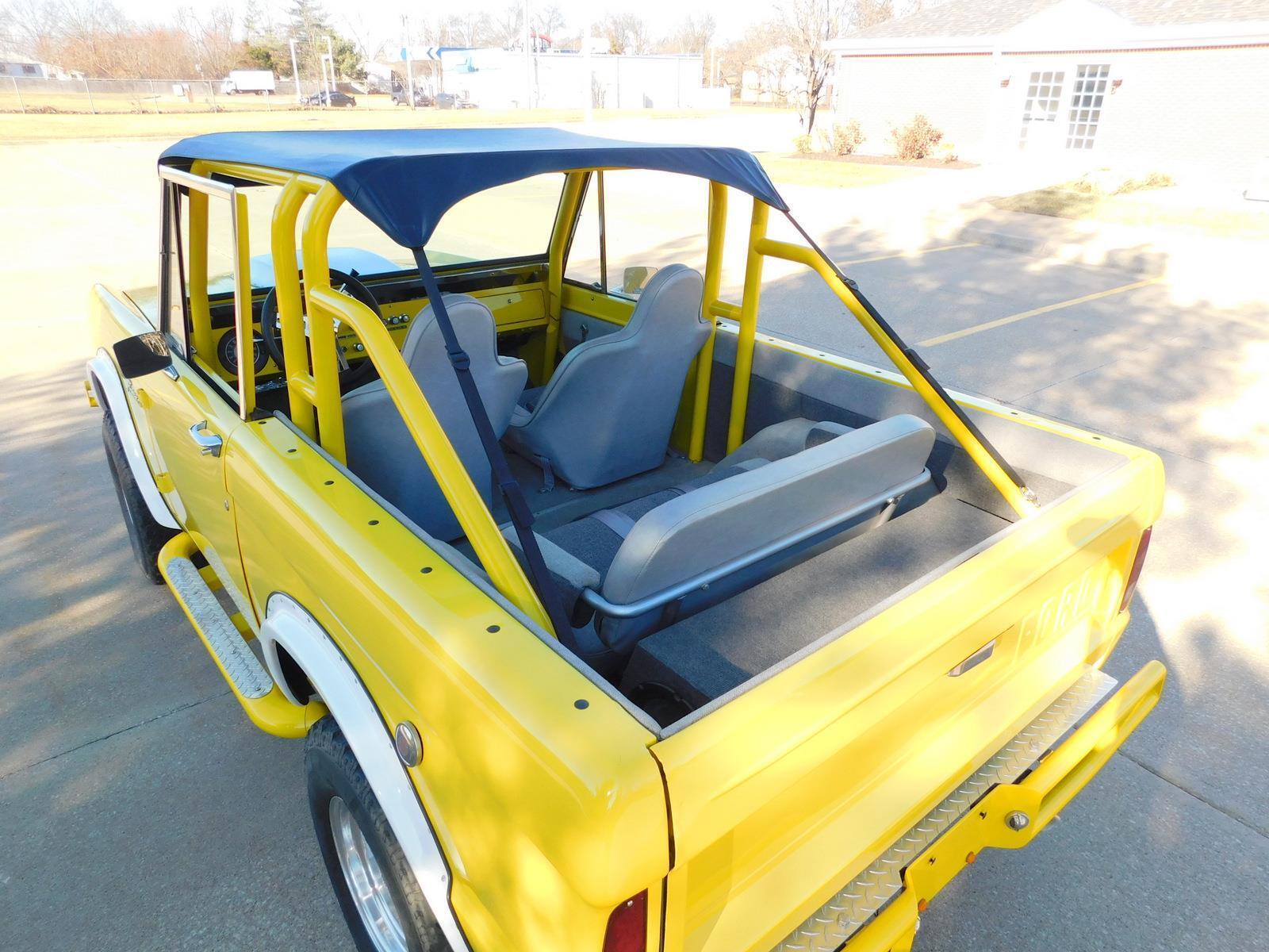 Ford-Bronco-SUV-1968-37