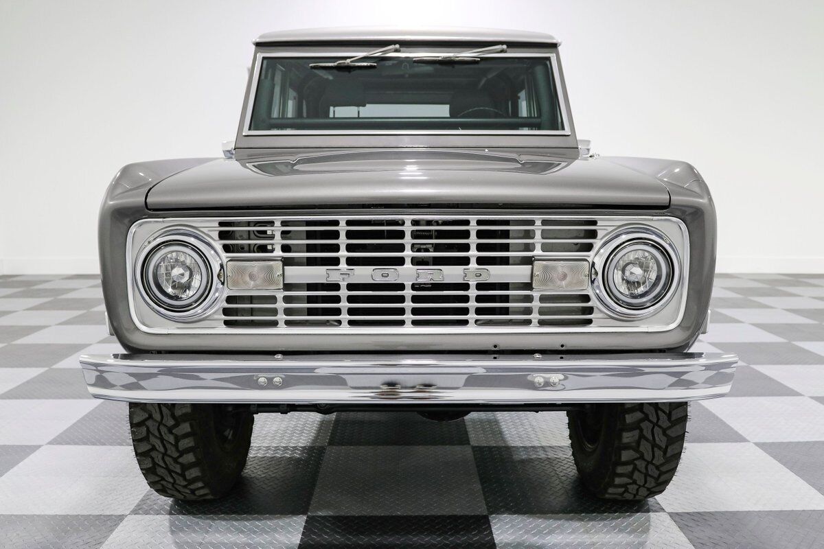 Ford-Bronco-SUV-1969-1