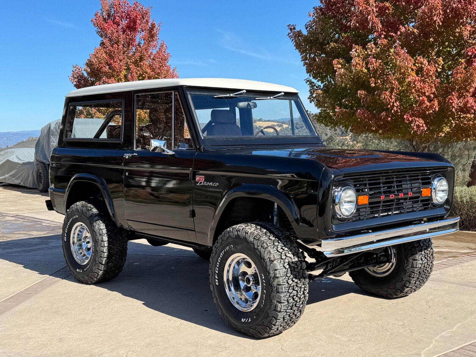 Ford-Bronco-SUV-1969-4