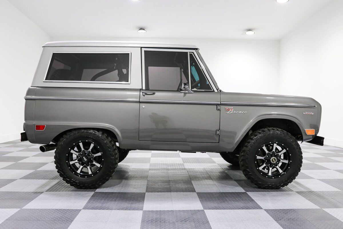 Ford-Bronco-SUV-1969-7