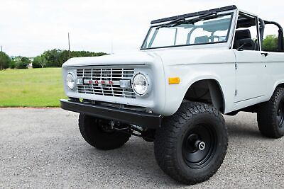 Ford-Bronco-SUV-1976-9