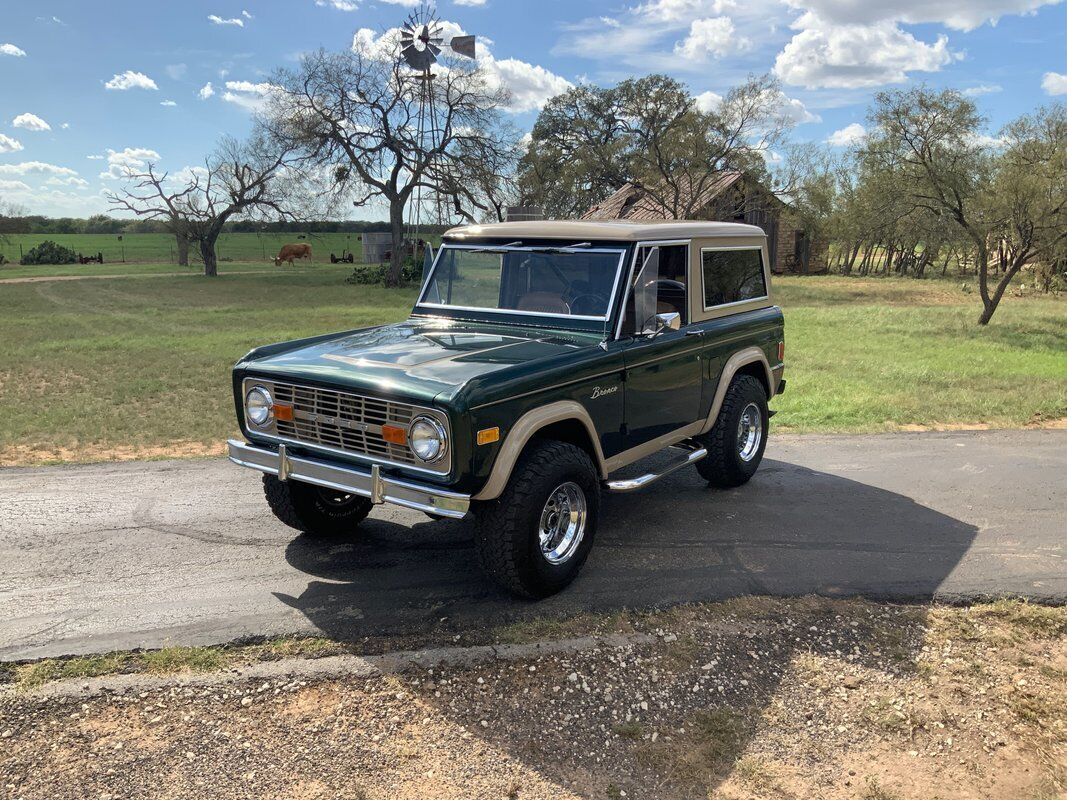 Ford-Bronco-SUV-1977-10