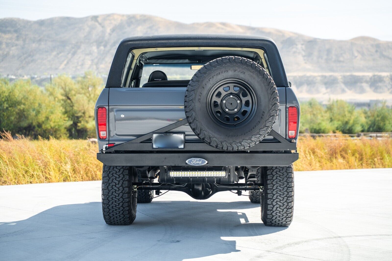 Ford-Bronco-SUV-1979-10