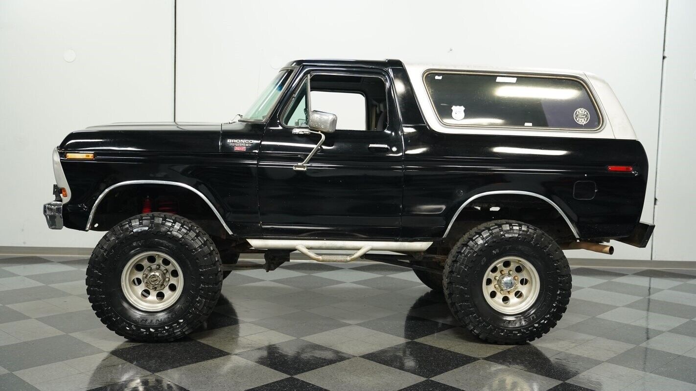 Ford-Bronco-SUV-1979-2