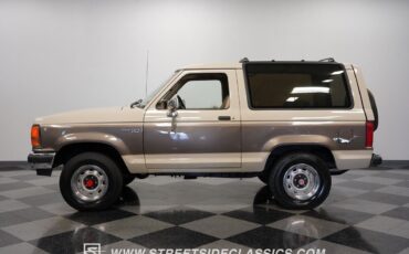 Ford-Bronco-SUV-1989-2