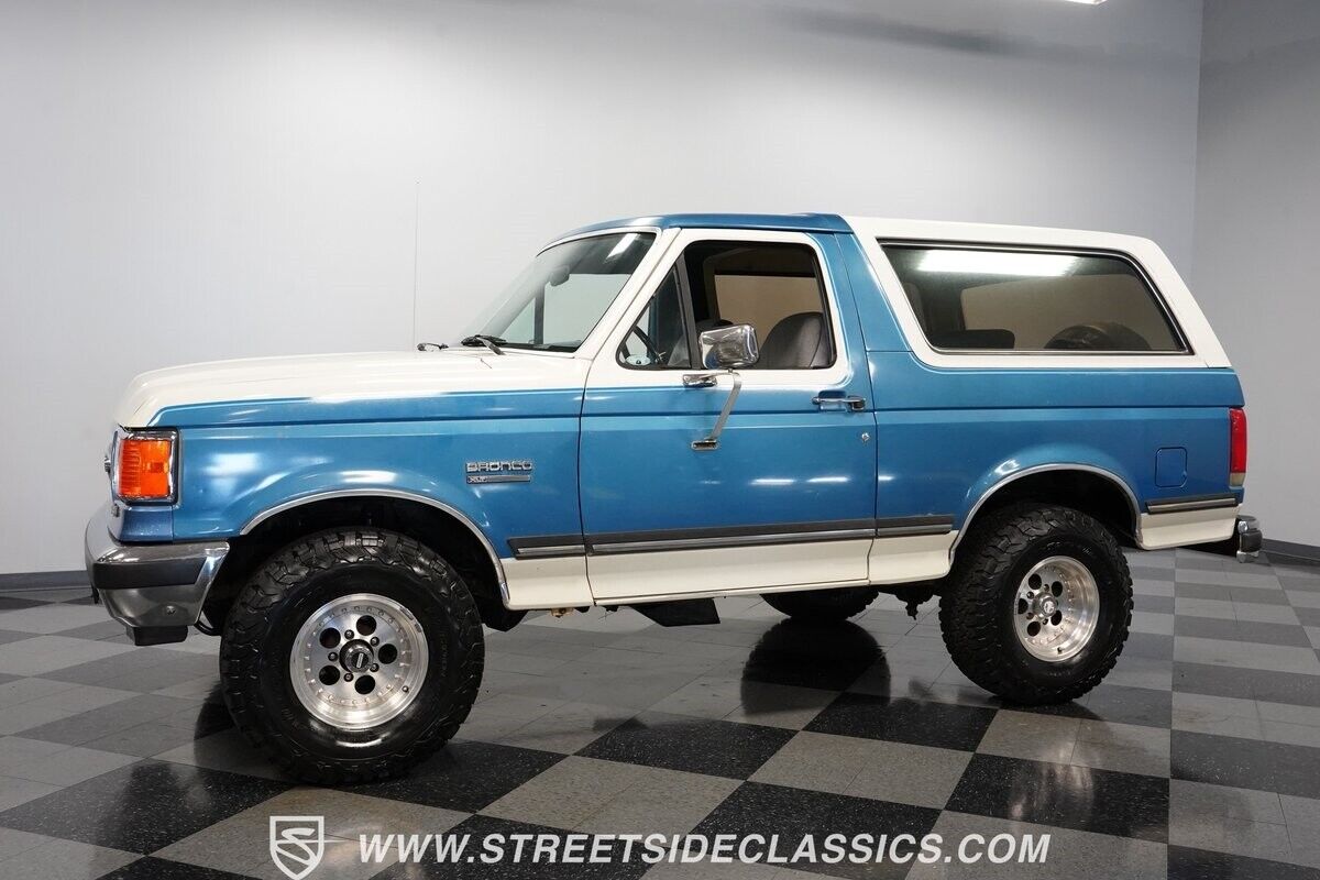 Ford-Bronco-SUV-1989-6