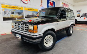 Ford-Bronco-SUV-1990-1