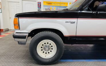 Ford-Bronco-SUV-1990-17